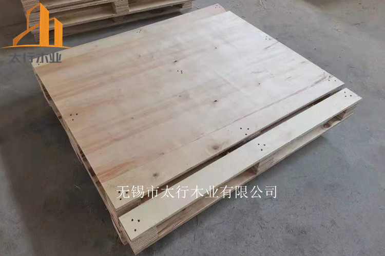 一個木托盤的重量大概是多少?